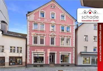 SCHADE IMMOBILIEN - Traditionelles Wohn-/ & Geschäftshaus im Herzen der Stadt Plettenberg!