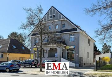 Voll vermietetes Mehrfamilienhaus mit fünf Wohn- und zwei Gewerbeeinheiten