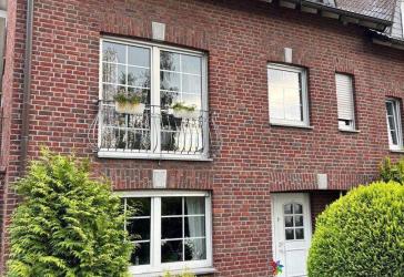 Schönes Reihenendhaus mit Keller in Aachen-Haaren