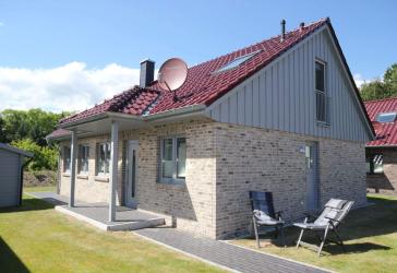 Großzügiges Ferienhaus in Strandlage
