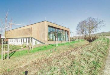 Erstklassiges, repräsentatives und architektonisch anspruchsvolles Bürogebäude in bester Lage!
