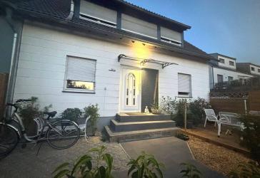 13m² in 3er WG an Studenten zu vermieten - nach Renovierung Erstbezug