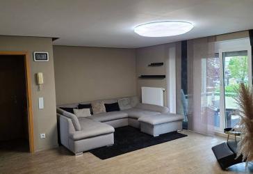 Attraktive 5,5-Zimmer-EG-Wohnung mit Garten, Sauna und großzügigen Außenflächen zu verkaufen