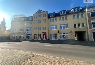 Vielseitig nutzbare Gewerbefläche - Ideal für Praxis oder Büro in zentraler Lage von Kirchberg
