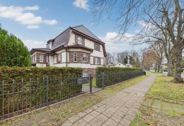 Einfamilienhaus mit Altbaucharme im Grünen - Mehrgenerationenkonzept möglich
