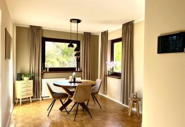Provisionsfrei: Feldrand-Idylle trifft Smart Home - Vollklima, PV & sehr niedrige Energiekosten
