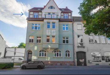 Charmante 4-Raum-Altbauwohnung mit viel zusätzlicher Nutzfläche im Dachgeschoss in Kahla