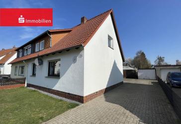 +++ Kleine Doppelhaushälfte mit Potenzial im Diepholzer Süden +++
