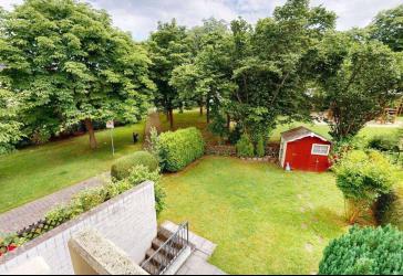 Viel Platz! Gepflegtes Reihenendhaus mit Garten und Garage in toller Lage in Blumenrod
