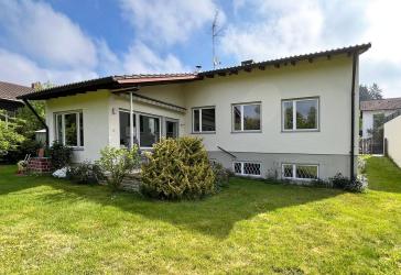 AIGNER - Großzügiger Bungalow in ruhiger, guter Lage von Starnberg-Söcking