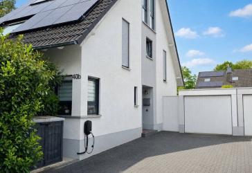 Familienfreundliches Wohnglück mit Garten und großer Terrasse