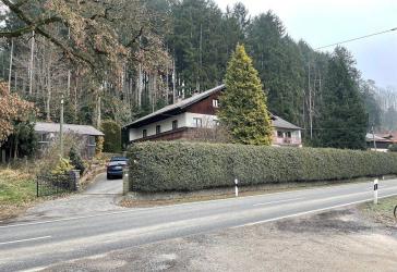 Ruhig gelegenes Mehrfamilienhaus in Erharting