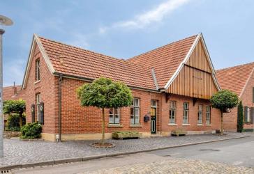 In einer angenehmen Wohnlage von Bad Bentheim-Gildehaus befindet sich dieses charakteristische Wohnhaus in der Bergstraße 16.