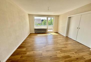 Lichtdurchflutete 3,5-Zimmer-Wohnung mit Balkon in ruhiger Lage von Kesselstadt