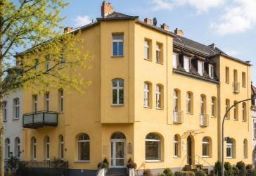 Wohn- und Geschäftshaus in Berlin-Hermsdorf mit stabilen Erträgen und Entwicklungspotenzial