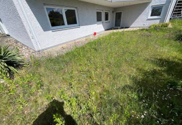3 Zimmerwohnung mit Terasse u. Rasenanteil