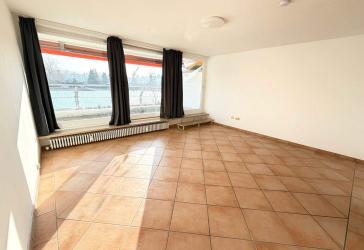 *sonniges Apartment in ruhiger Lage!!*