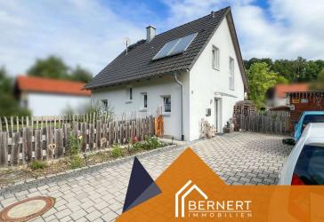 Gepflegtes Einfamilienhaus mit großzügigem Grundstück und familienfreundlichem Grundriss