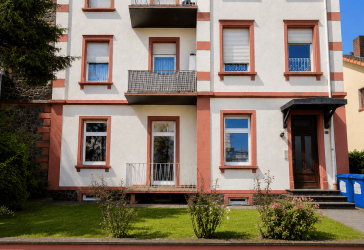 KEIN STELLPLATZ / 4-Zimmer-EG Wohnung - mit Balkon und Gartennutzung