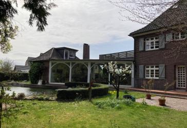 Repräsentative Villa 'Haus Bracht' in ruhiger Alleinlage