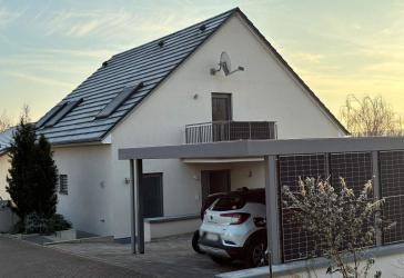Zweifamilienhaus in ruhiger Lage von Engelstadt