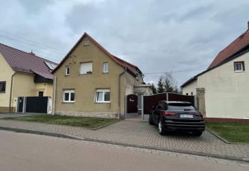 Provisionsfreier Erwerb eines Einfamilienhauses mit großem Grundstück