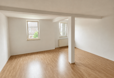 Frisch renovierte 4-Zimmer-Wohnung im Herzen von Öhringen