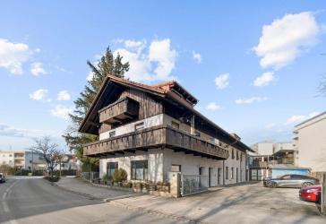 Helle 3-Zimmer-Wohnung mit großer Dachterrasse in zentraler Lage von Unterhaching
