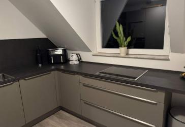 ***Luxus all in - 3 Raum WE Küche, Balkon und Stellplätze mit Vollbad!**