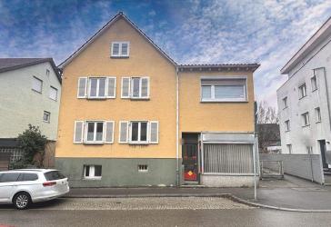 'Familienhaus mit Gewerbeeinheit' in sehr guter zentraler Lage von Gerlingen