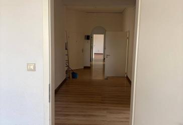 Sehr schöne im Zentrum von Opladen Wohnung ab sofort zu vermieten !6 Zimmer