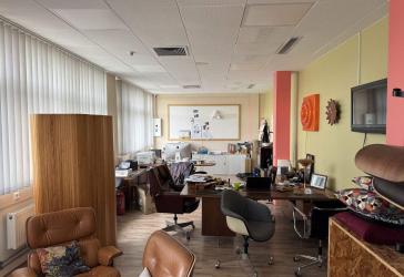 Vielseitige Gewerbeimmobilie: Lager, Büro und Werkstatt kombinierbar