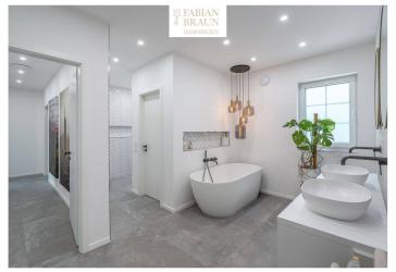 Exklusiv saniertes Einfamilienhaus, 7 Zi, Pool, FBH, 2 Bäder, Parkett, Gäste-WC, EBK, PV-Anlage, 90482 Nürnberg-Laufamholz