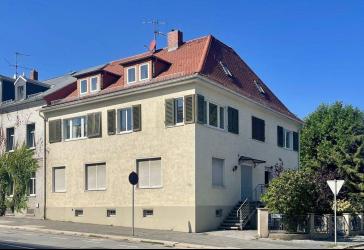 Vielseitig nutzbares Mehrfamilienhaus