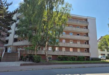 Nähe Markt u Zentrum :- Sonnige 3,5 Zi. ETW - 95m2- Balkon- Garage-