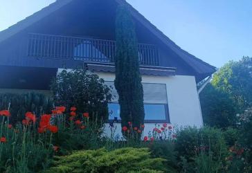 Haus in ruhiger Lage mit tollem Ausblick