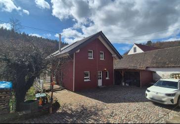 Helles Neubauhaus in Gundersweiler im schwedischen Stil - sonnig und energieeffizient
