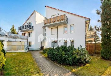 Helle und gemütliche 2-Zimmer-Wohnung mit Südwestbalkon, Stellplatz und Erbbaurecht