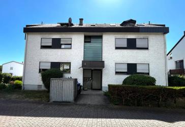 Renovierte 3 ZKB Eigentumswohnung mit Balkon im Erdgeschoss in St. Ingbert-Süd zu verkaufen!