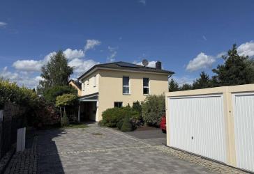 Modernes Familienleben: 5-Zimmer-Haus in Zossen. Ohne Maklerprovision