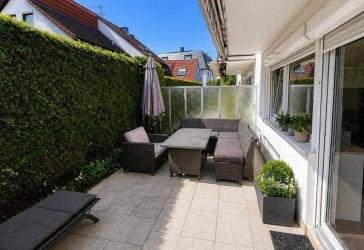 3-Zimmer-Wohnung mit Terrasse, Garten & Garage