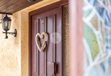 Attraktives Zweifamilienhaus in ruhiger & familienfreundlicher Lage von Freiburg-St. Georgen