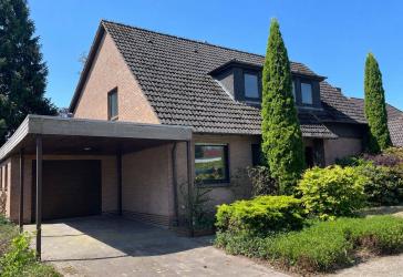 Ein wahres Raumwunder: Großzügiges Einfamilienhaus mit 8 Zimmern in Bad Zwischenahn!