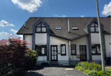 Vorschaubild Reihenendhaus
