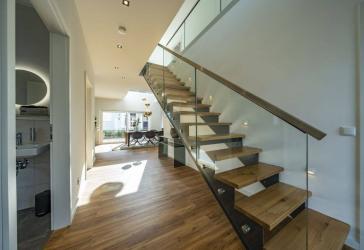 Beliebter Vorort von Wetzlar mit modernem Einfamilienhaus von STREIFHaus und Grundstück in Toplage