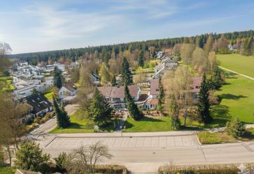 Hotelanwesen mit 29 Gästezimmern + 5 Wohneinheiten im Kurgebiet von Villingen