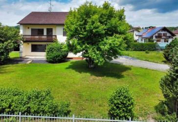 Einfamilienhaus mit großem Garten in Reichersdorf