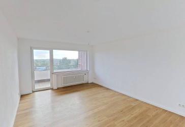 Moderne 3-Zimmer-Wohnung mit BALKON und toller Aussicht in Lübeck-St. Jürgen