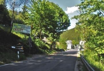 Freizeitgrundstück/Waldgrundstück in Hanglage direkt am Ortsausgang von Lauscha