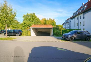 Großzügige Maisonettewohnung mit 2 Bädern direkt an der Tram, inklusive TG-Stellplatz in Königsbrunn